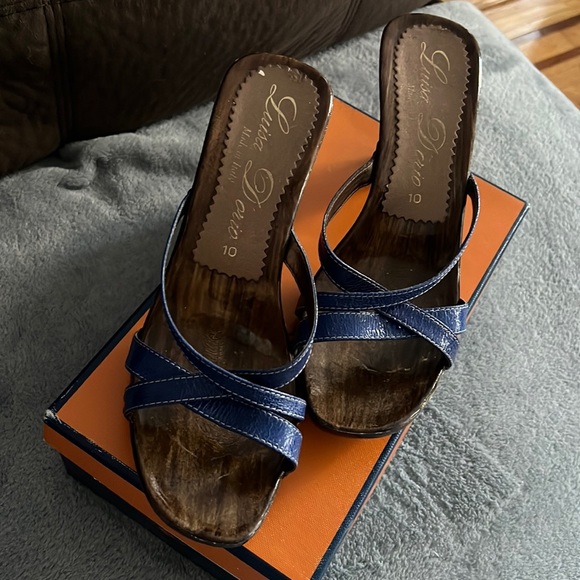 Luisa D’orio faux leather straps cut out wooden heel blue sandals , size 10 - Picture 2 of 7